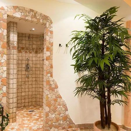 Garni Mathonerhof Konukevi Ischgl